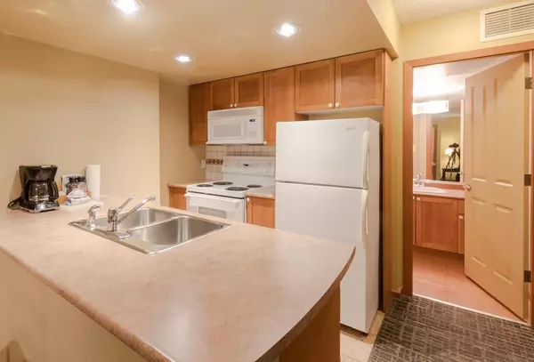 Whistler, BC V8E 1C1,4315 Northlands BLVD #319