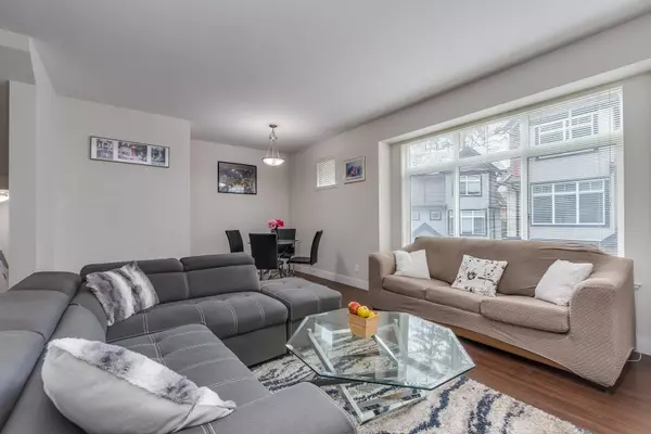 Surrey, BC V3X 1A2,6299 144 ST #111