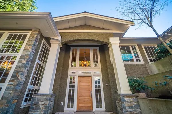 West Vancouver, BC V7S 2C6,1039 Millstream RD