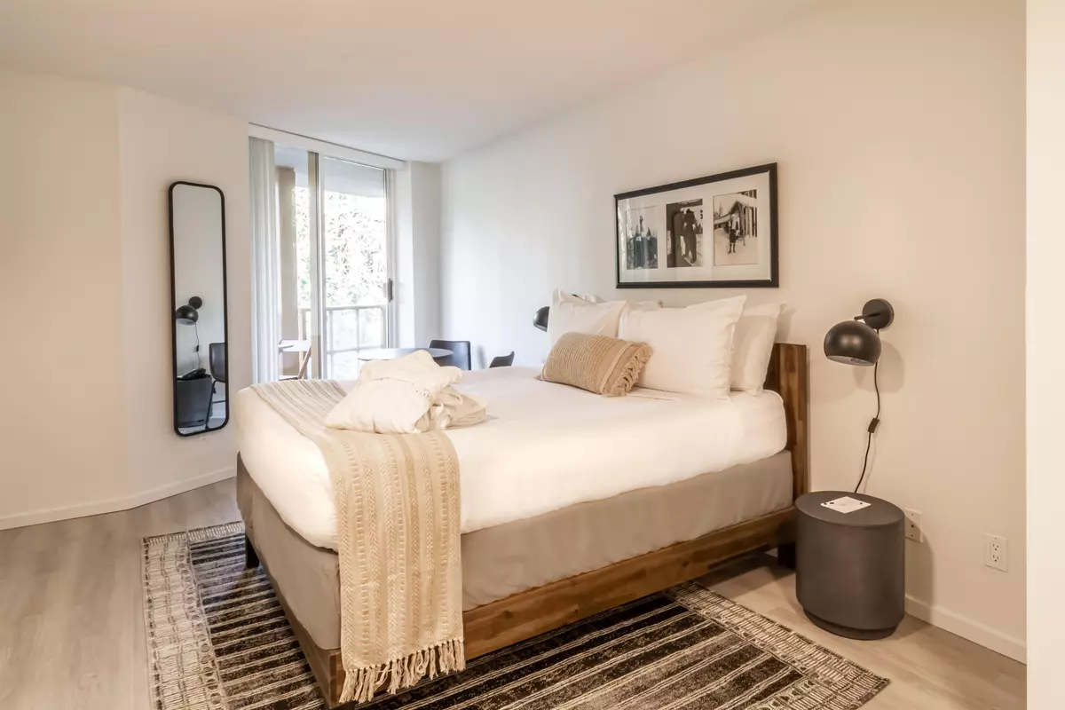 Whistler, BC V8E 1C1,4315 Northlands BLVD #611