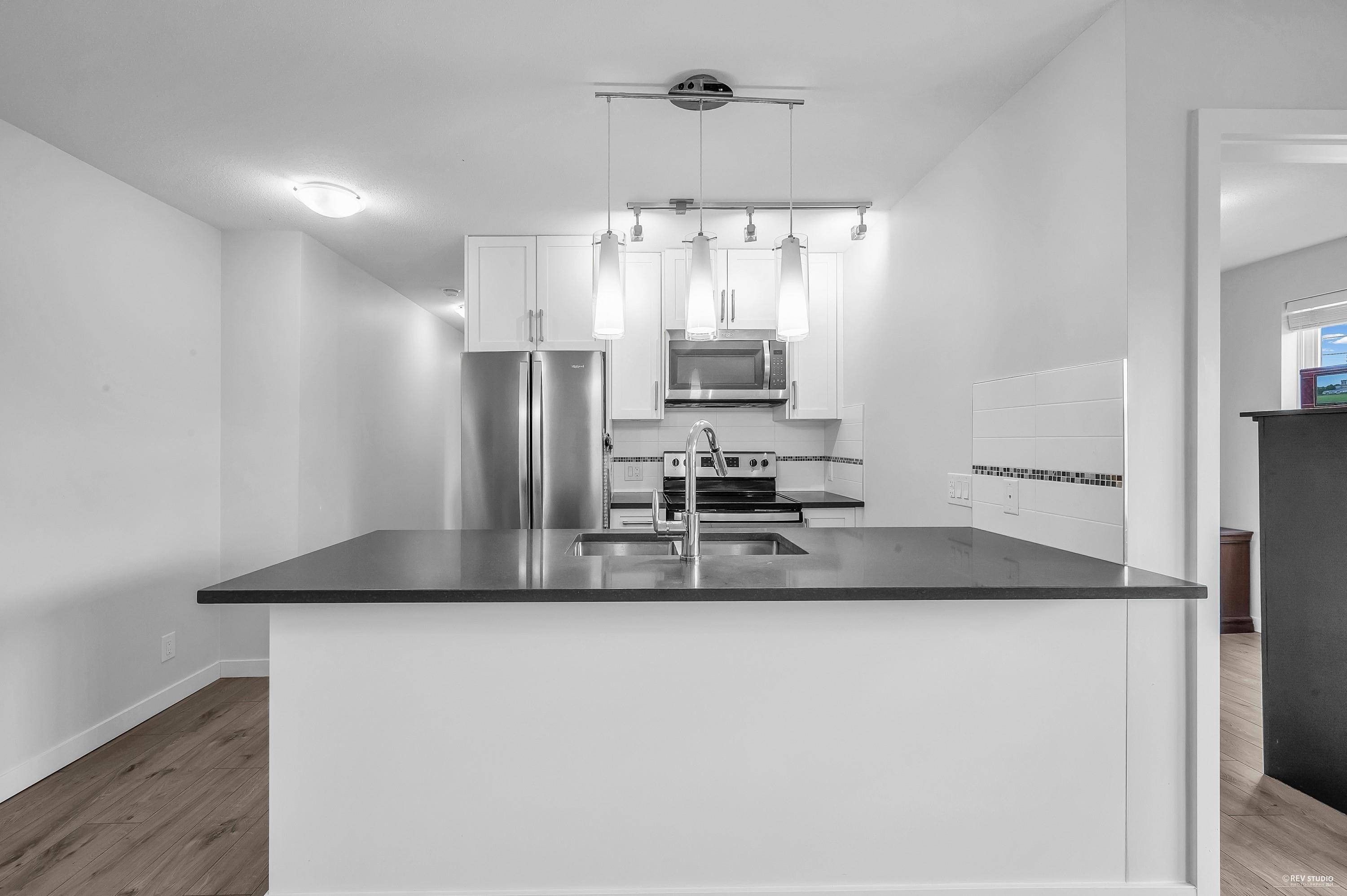 Burnaby, BC V3N 0G6,7908 15th AVE #201