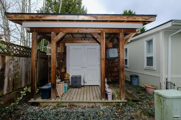 Surrey, BC V3W 6M2,8254 134 ST #65