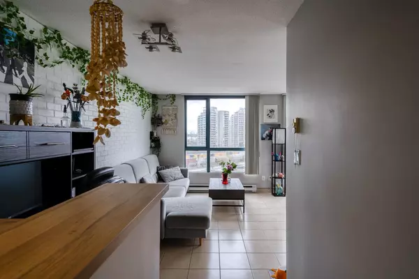 New Westminster, BC V3M 6R5,55 Tenth ST #503