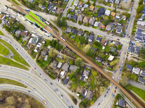 New Westminster, BC V3M 2H2,2139 Marine WAY