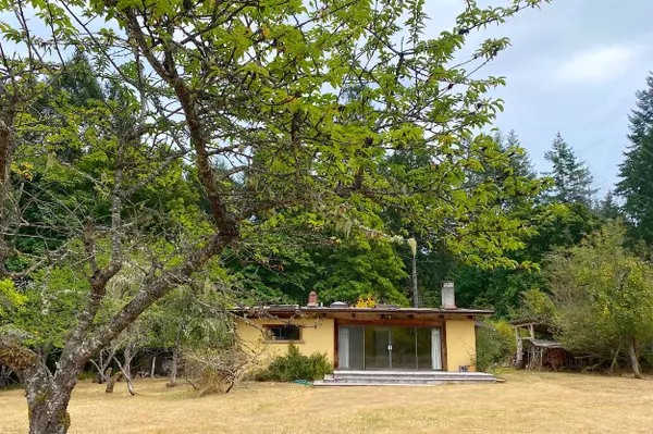 Galiano Island, BC V0N 1P0,789 Morgan RD