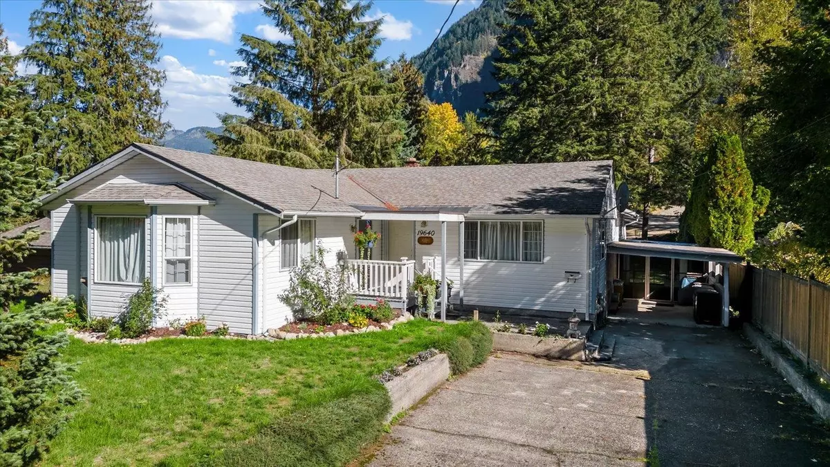 Hope, BC V0X 1L2,19640 Silverhope RD