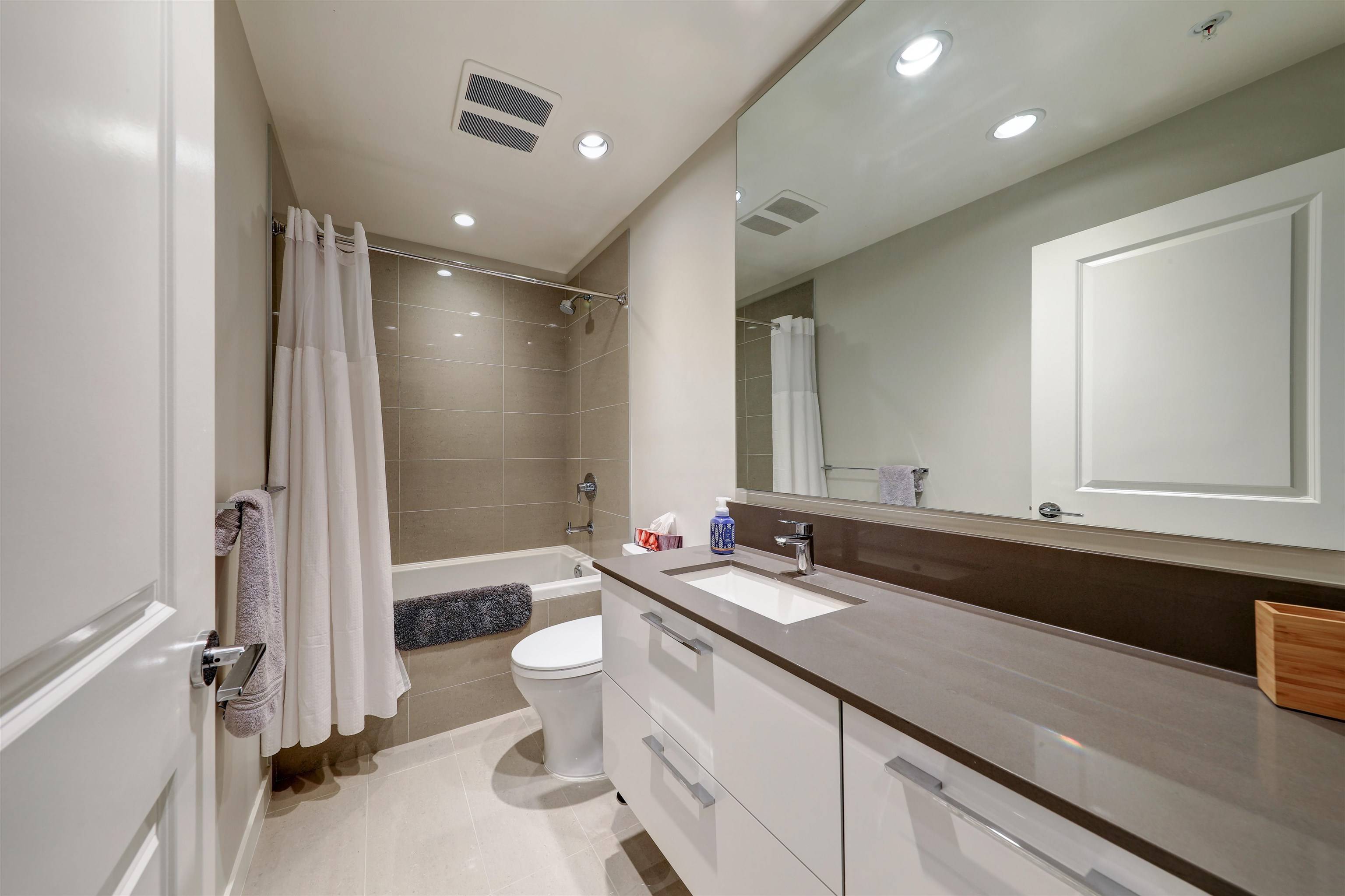 Vancouver, BC V6S 0K8,3487 Binning RD #403