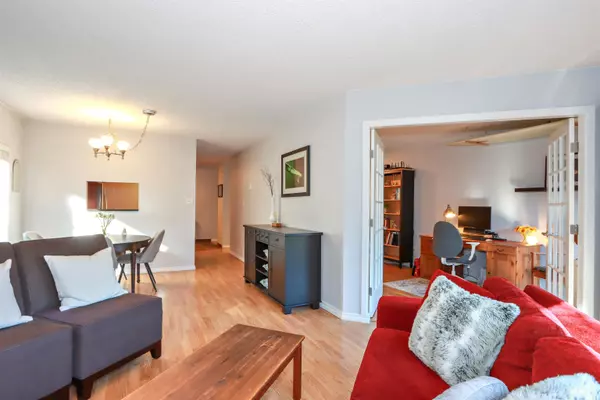 North Vancouver, BC V7G 2C1,4323 Gallant AVE #205