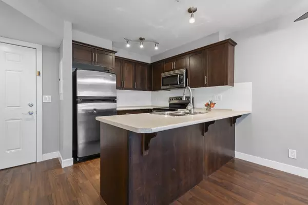 Chilliwack, BC V2P 0B9,46289 Yale RD #103