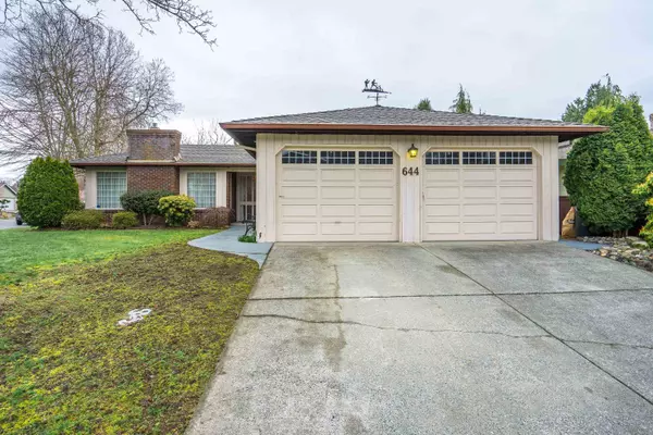 Tsawwassen, BC V4L 2G8,644 Bluegrouse PL