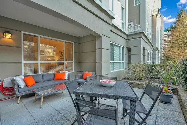 Coquitlam, BC V3B 7W8,3098 Guildford WAY #116