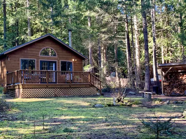 Mayne Island, BC V0N 2J1,519 Abbott RD