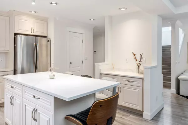 Coquitlam, BC V3E 3N4,2168 Berkshire CRES