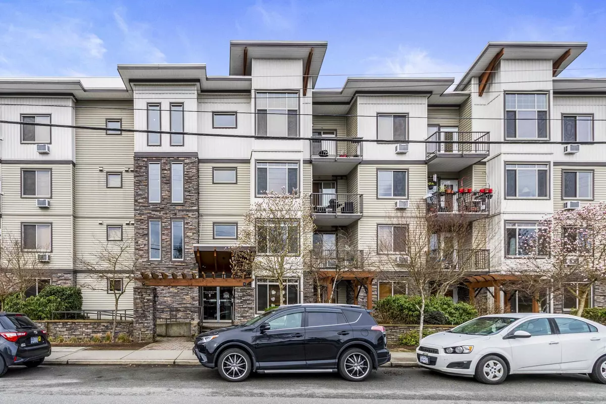 Maple Ridge, BC V2X 6P6,11887 Burnett ST #111