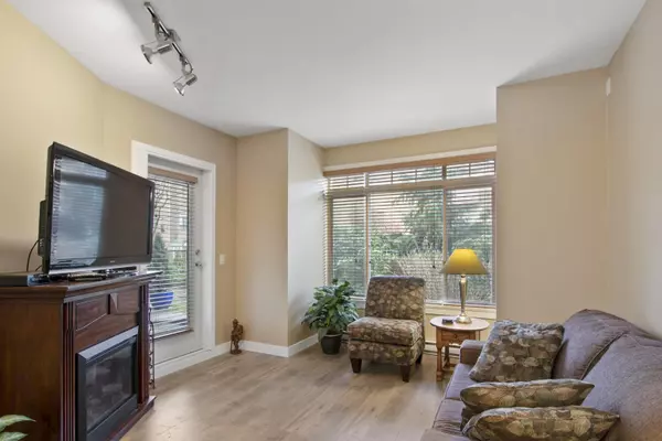 Maple Ridge, BC V2X 6P6,11887 Burnett ST #111