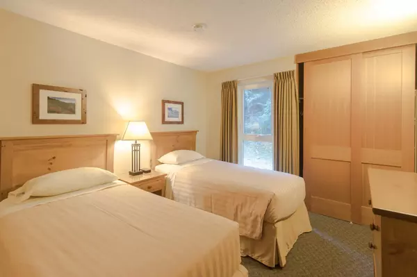 Whistler, BC V8E 1J4,4200 Whistler WAY #305