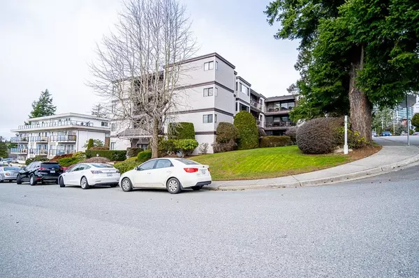 15041 Prospect AVE #202,  White Rock,  BC V4B 2B5
