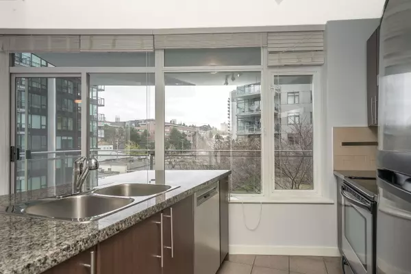 New Westminster, BC V3M 0C5,892 Carnarvon ST #1006