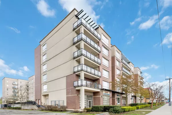 Surrey, BC V3T 0E1,14333 104 AVE #303