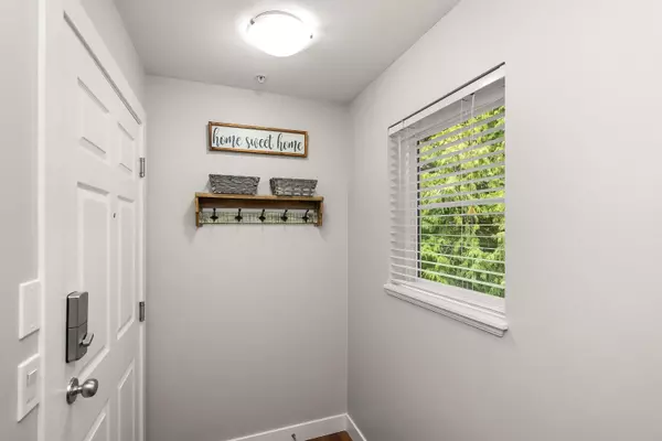 Langley, BC V3A 1G2,5454 198 ST #306