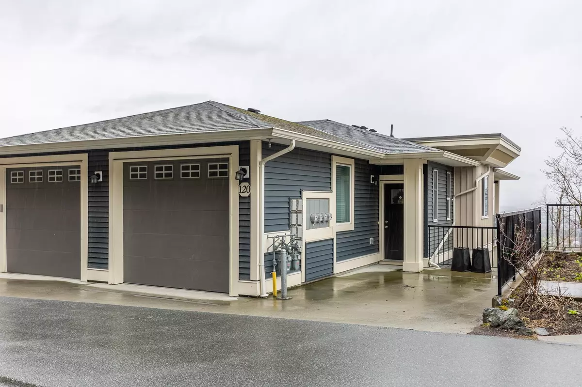 Chilliwack, BC V2R 0W1,6026 Lindeman ST #120