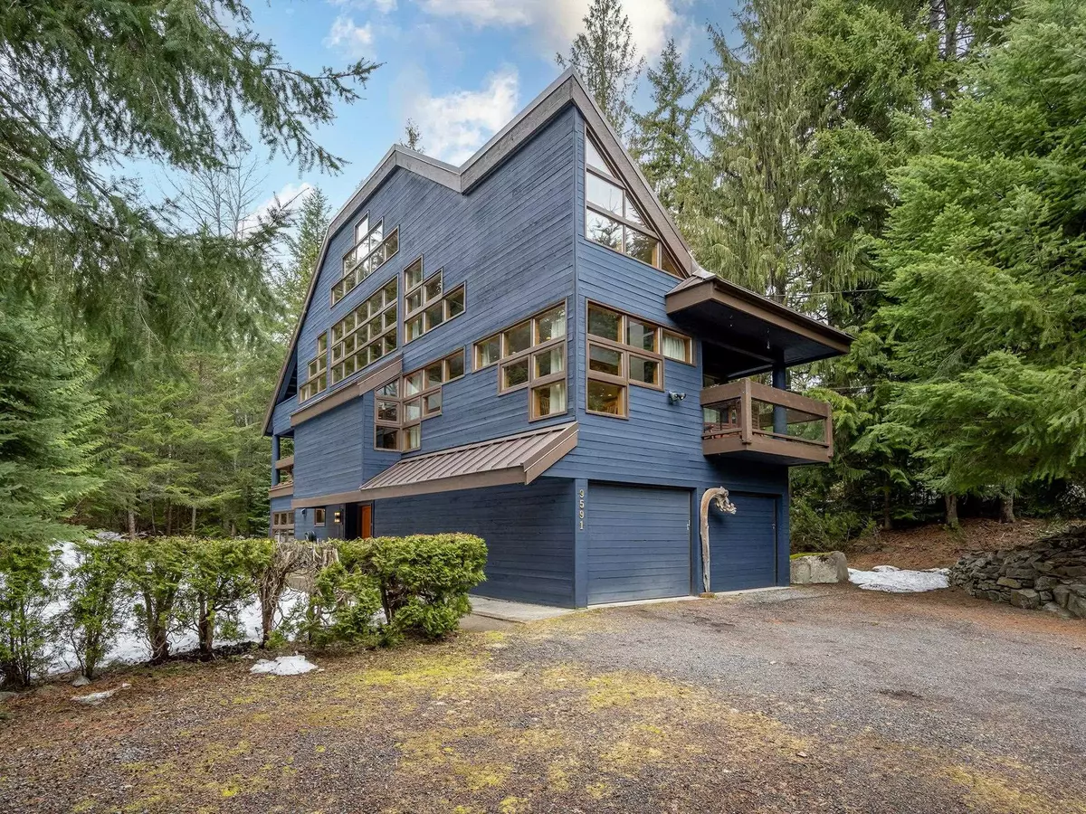 Whistler, BC V8E 0G5,9591 Emerald DR