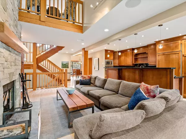 Whistler, BC V8E 0B9,3525 Falcon CRES #12