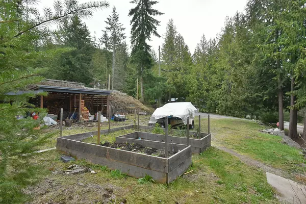 Pender Harbour, BC V0N 2H0,5060 Parkview RD