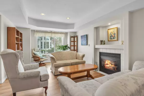 Abbotsford, BC V2T 6N7,3555 Blue Jay ST #8