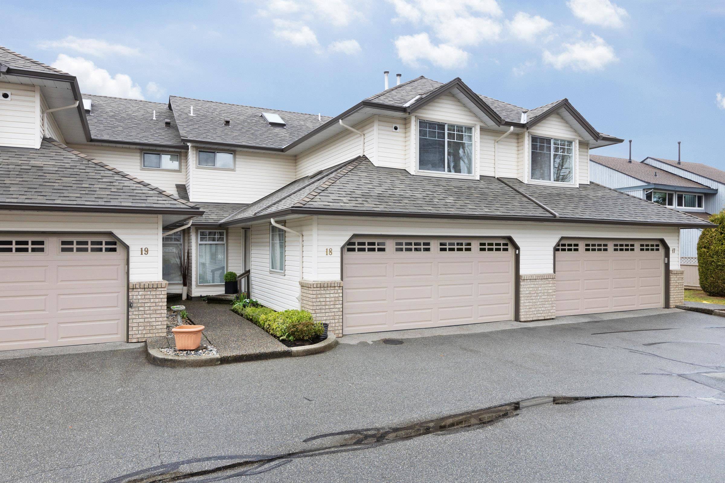 Pitt Meadows, BC V3Y 2M8,19051 119 AVE #18