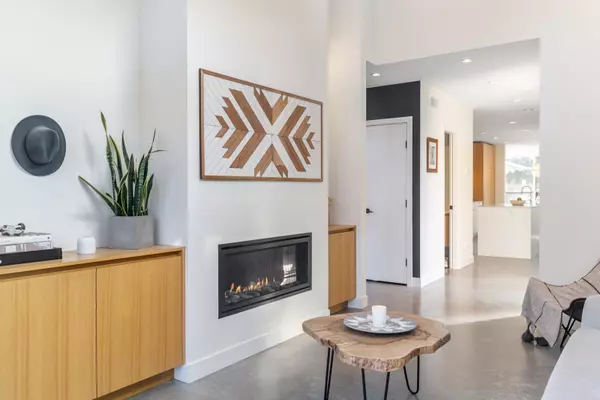 North Vancouver, BC V7G 1R7,1032 Beaufort RD