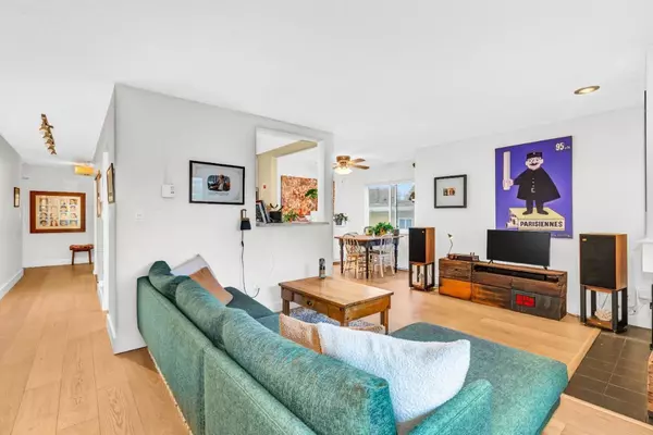 Vancouver, BC V5T 1N7,550 E 7th AVE #203