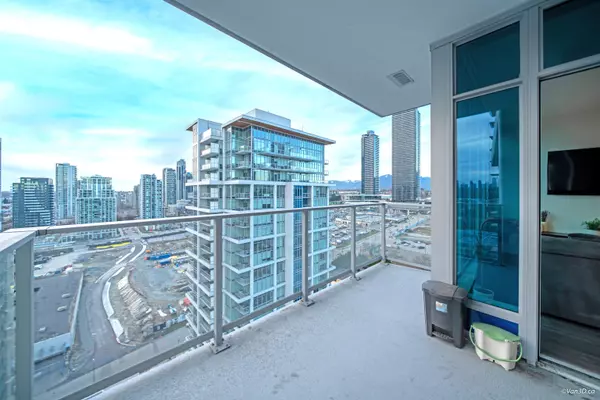 Burnaby, BC V5C 0M1,2311 Beta AVE #2108