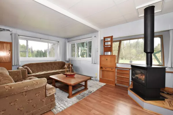 Mission, BC V4S 1C3,30373 Dewdney Trunk RD