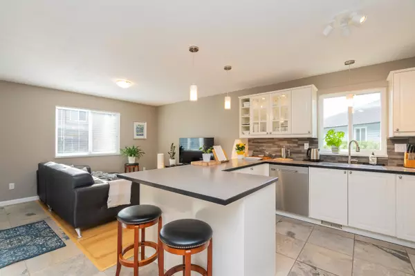 Pitt Meadows, BC V3Y 1S4,18850 122b AVE