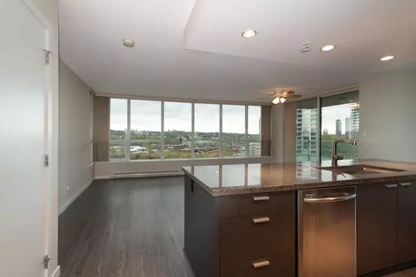 Burnaby, BC V5C 0G8,2200 Douglas RD #1004