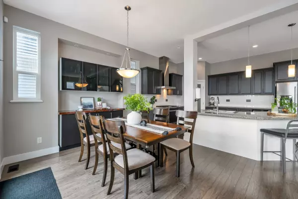 Maple Ridge, BC V2W 0H8,10431 Mceachern ST