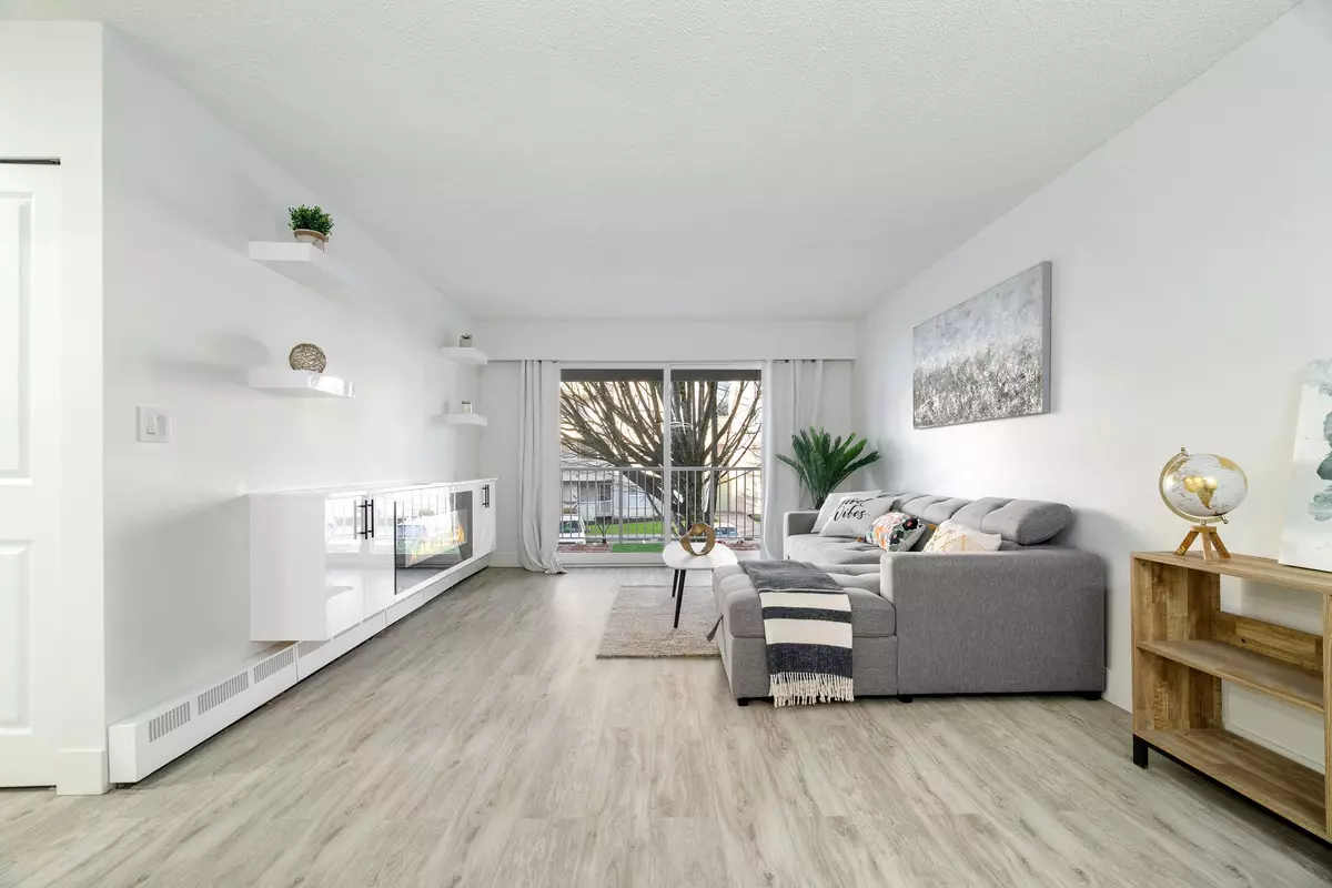 Abbotsford, BC V2S 7K1,32850 George Ferguson WAY #219