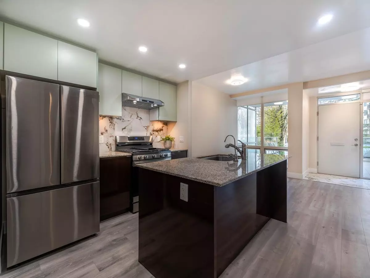 Burnaby, BC V5H 4T3,4868 Hazel ST