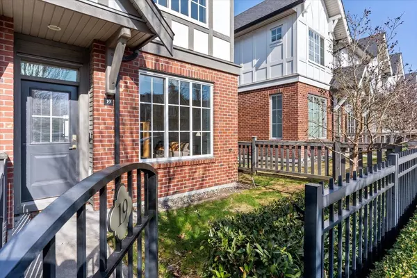 Abbotsford, BC V2T 0E7,30989 Westridge PL #19