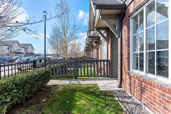 Abbotsford, BC V2T 0E7,30989 Westridge PL #19