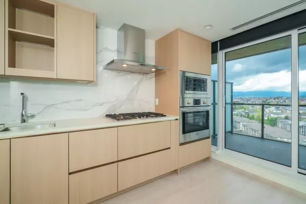 Burnaby, BC V5C 0N2,4890 Lougheed HWY #1807