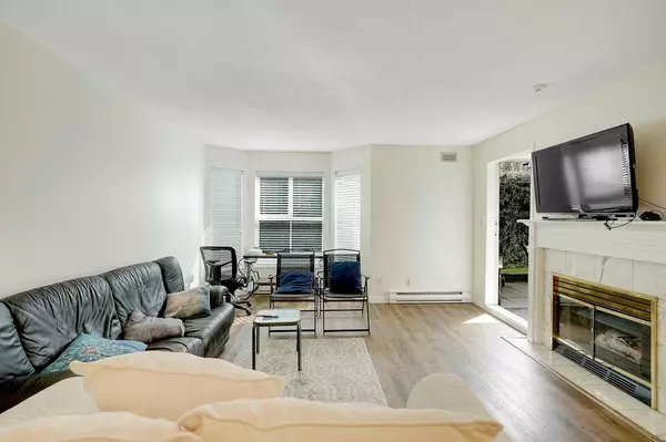 Surrey, BC V3R 0T9,15140 108th AVE #109