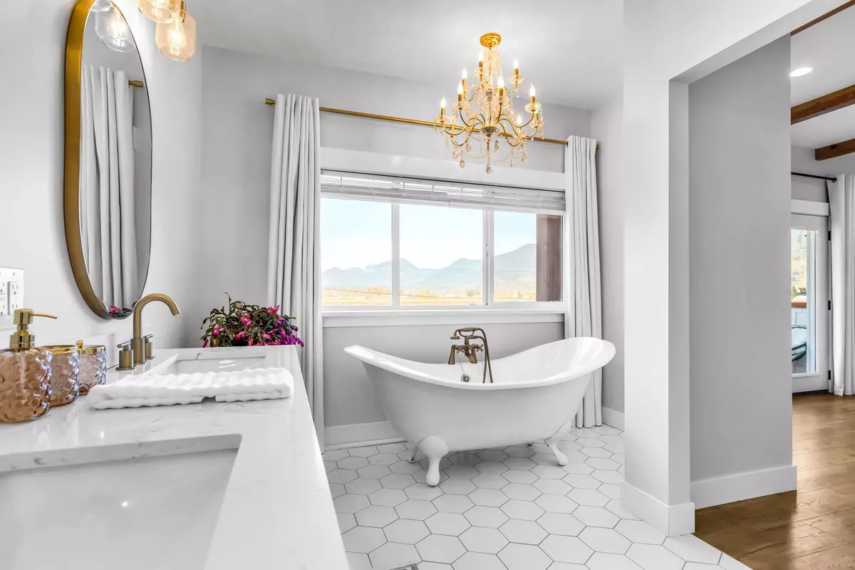 Mission, BC V2V 7H1,35056 North Sward RD