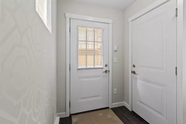 Langley, BC V2Y 0M4,7848 209 ST #20