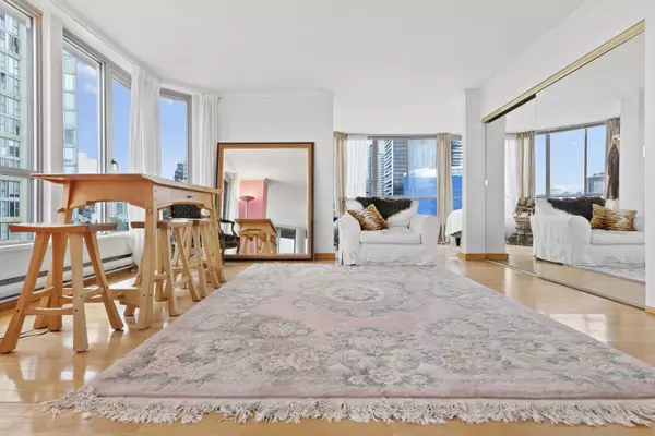 Vancouver, BC V6Z 2M2,1625 Hornby ST #1604