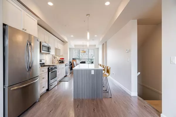 Langley, BC V2Y 0T2,7059 210 ST #41