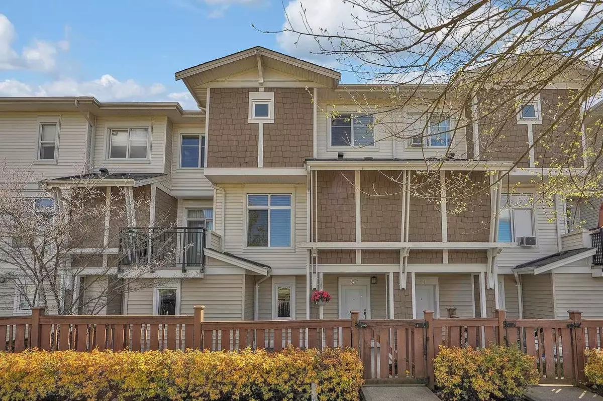 Surrey, BC V4N 6M8,19433 68 AVE #52