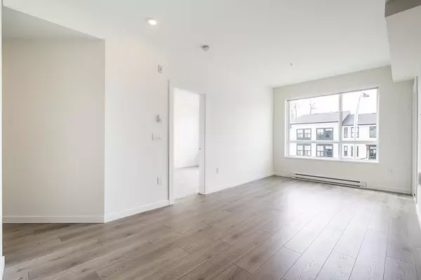 Langley, BC V2Y 3X1,7920 206 ST #216