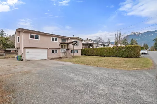 Rosedale, BC V0X 1X2,51081 Nevin RD